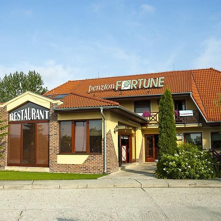 Penzion Fortune Dunajská Streda Extérieur photo